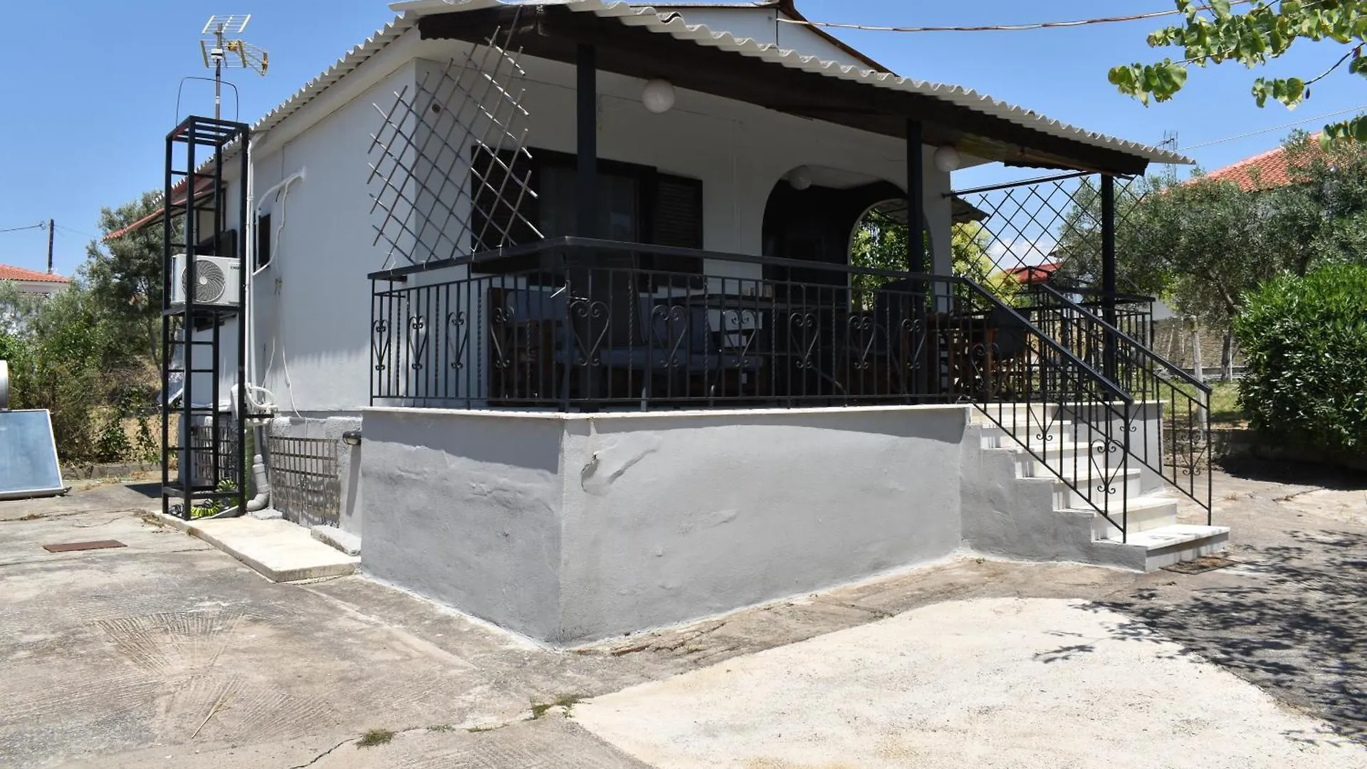 Thomas Cottage Nea Kallikrateia 0*,